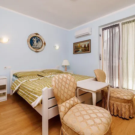 Apartament Hundefreundliches Nur 130 Meter Zum Mit 3 Parkplaetzen, 4 Klimaanlagen, Wifi *