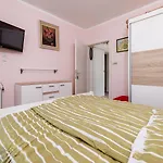 Apartmán Hundefreundliches Nur 130 Meter Zum Mit 3 Parkplaetzen, 4 Klimaanlagen, Wifi *