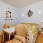 Hundefreundliches Nur 130 Meter Zum Mit 3 Parkplaetzen, 4 Klimaanlagen, Wifi Apartmán